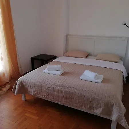 Sfiggos 54 * Atenas